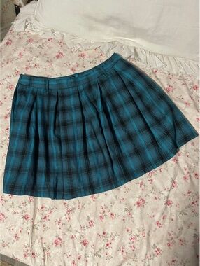 Hot Topic Blue Plaid Pleated Skirt